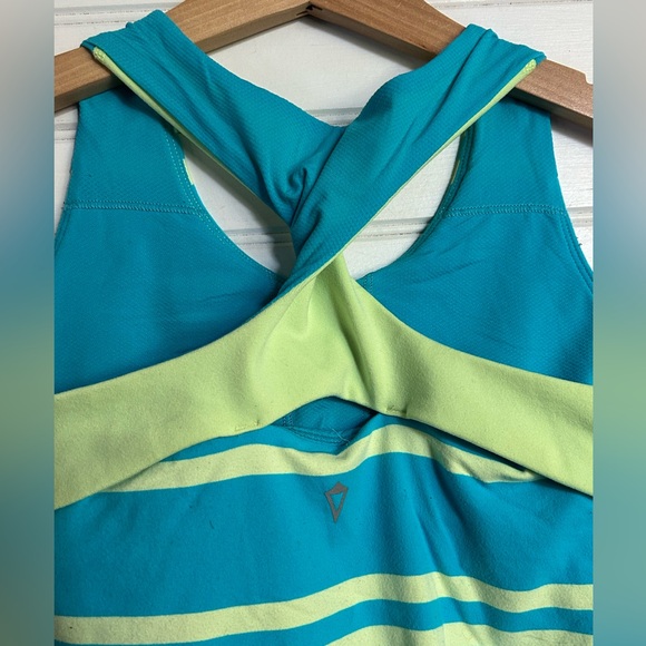 IVIVVA girls size 10 tank top in excellent condition - Picture 3 of 4